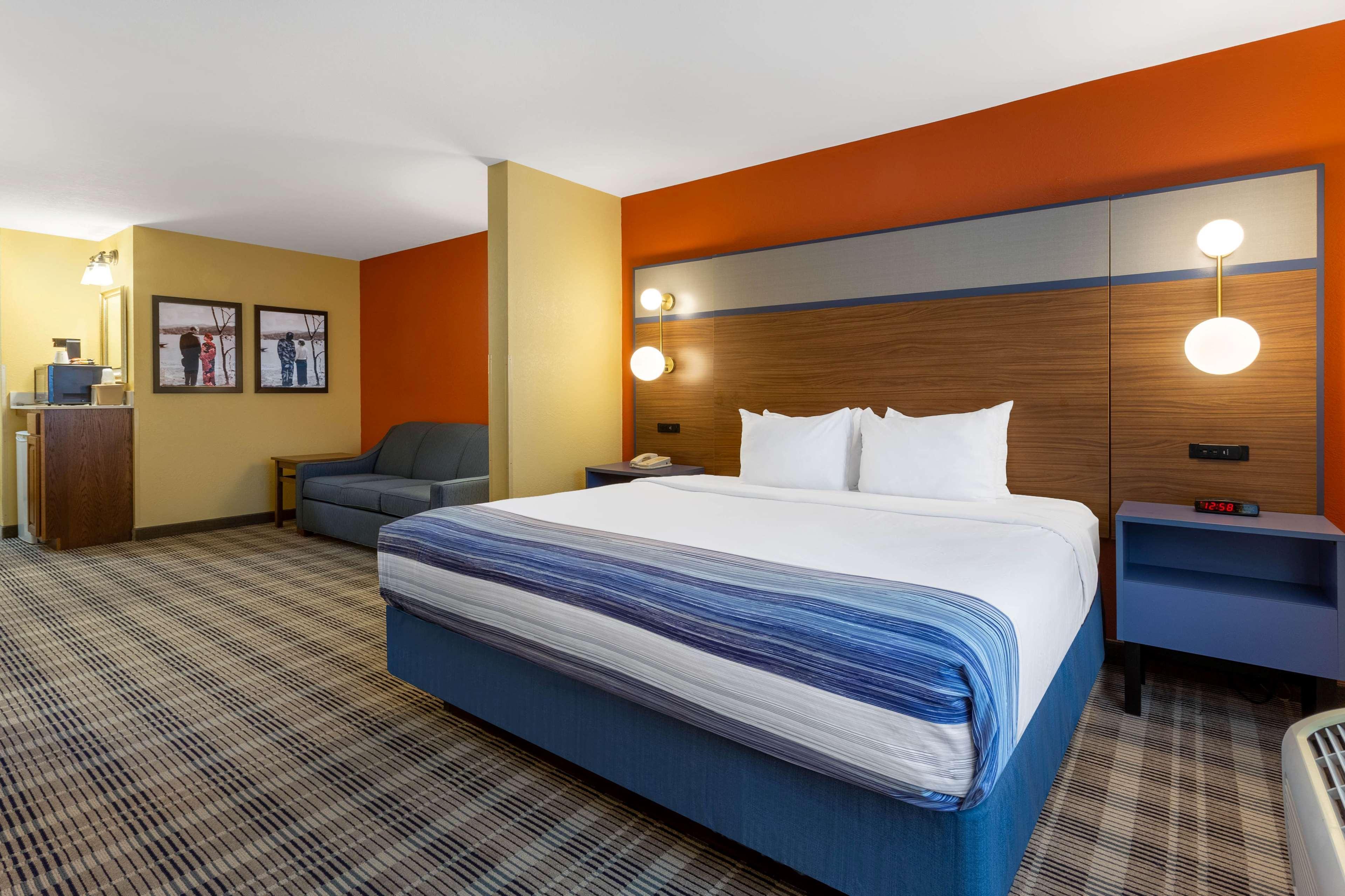 Americinn By Wyndham Fulton Clinton Экстерьер фото