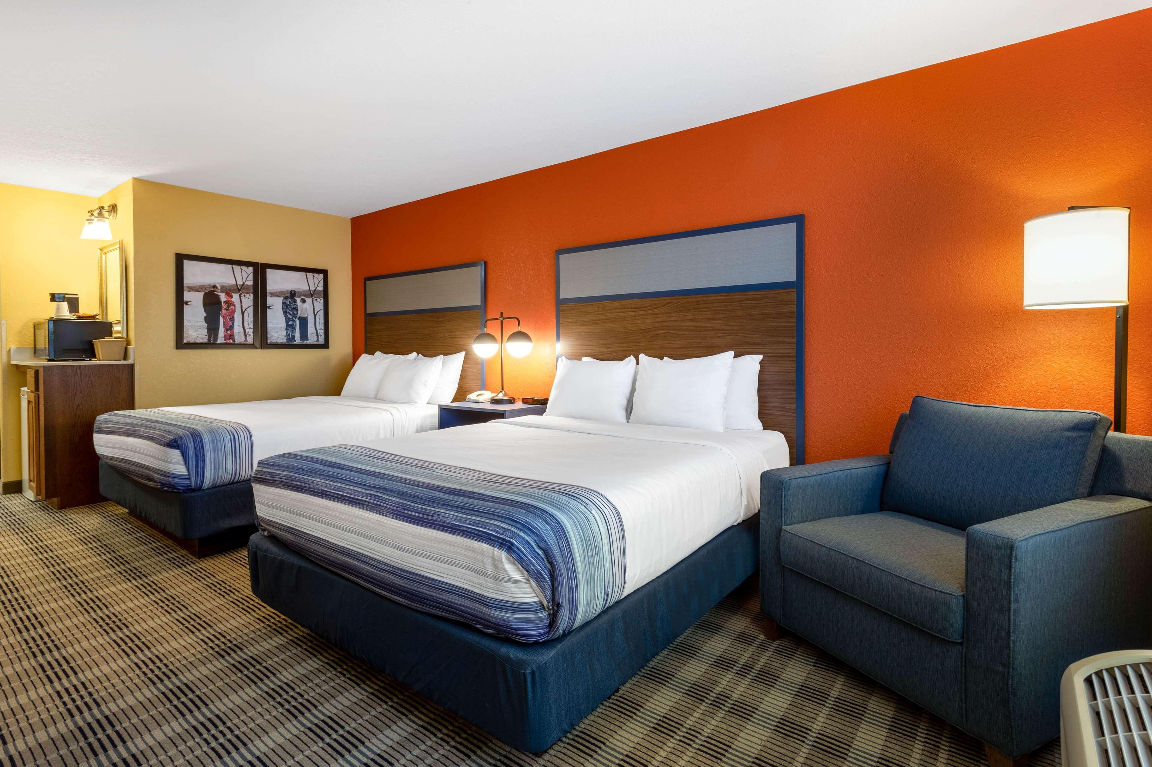 Americinn By Wyndham Fulton Clinton Экстерьер фото