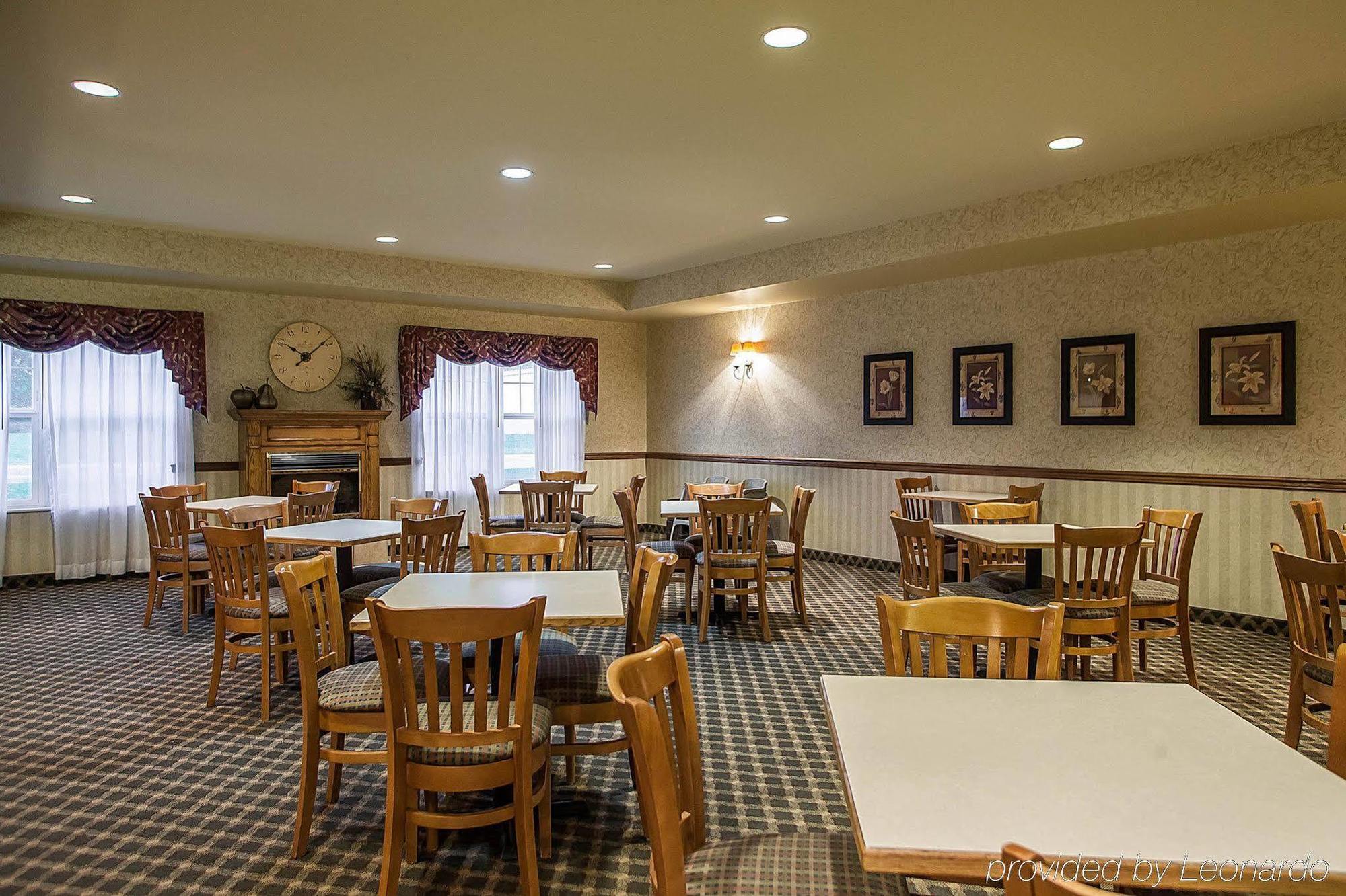Americinn By Wyndham Fulton Clinton Экстерьер фото